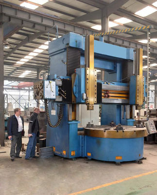 Max Load Bearing 10T Cast Iron Metal Cutting Machine Diameter 2500MM Empat Chuck